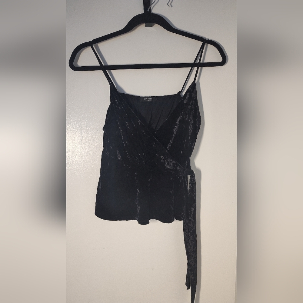 Elegant Black Wrap Top Size Lg #659